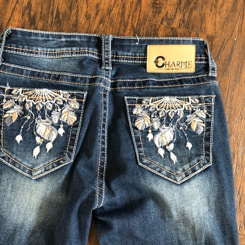 Brand new Charme bootcut jeans, without tags! Size 25 with great stretch. Zip up